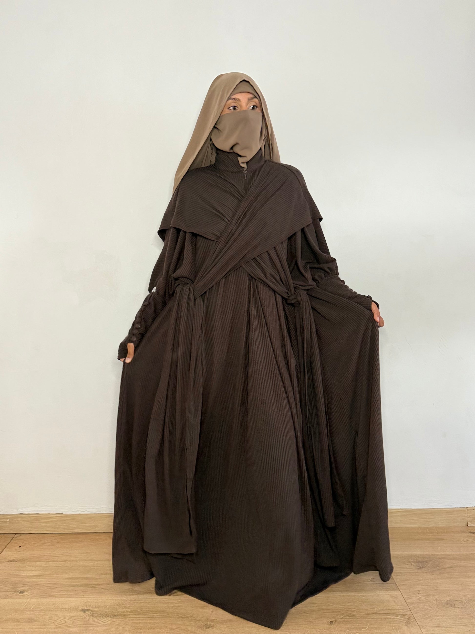 ABAYA NIVRA
